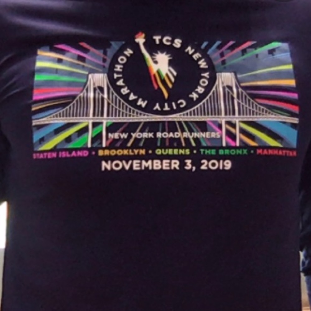 NYRR TSC NYC Marathon ‘19 Men’s shirt sz M New